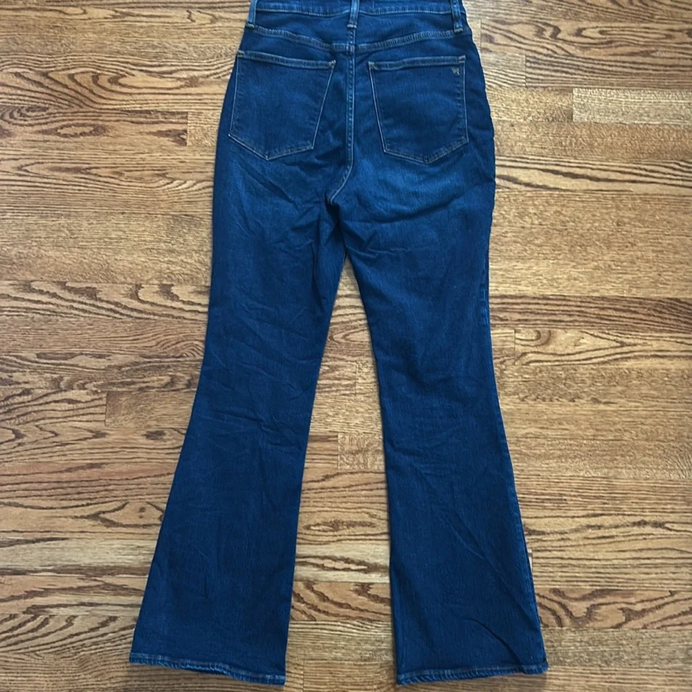 Madewell Curvy Skinny Flare Jeans in Colleton Wash
Size 28 - Picture 9 of 9